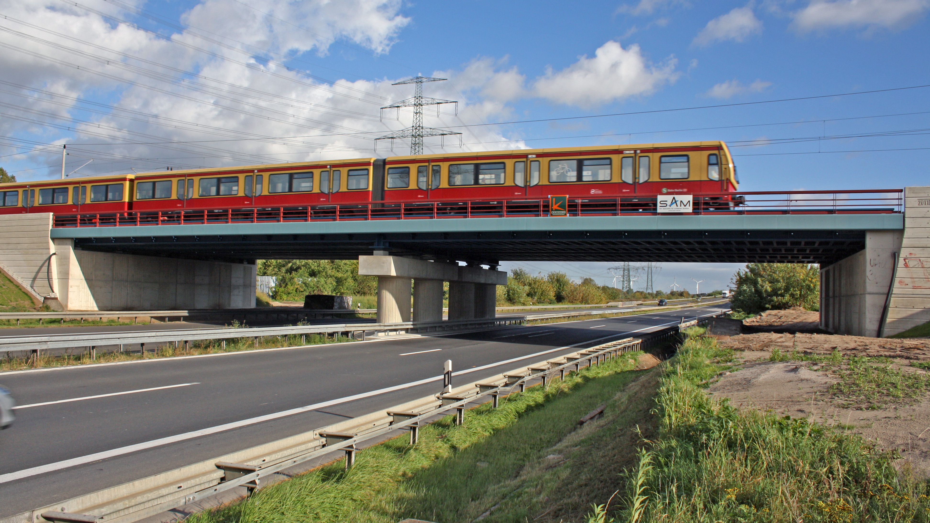EÜ Fern- und S-Bahn über BAB A10, BW 88Ü4, Berlin